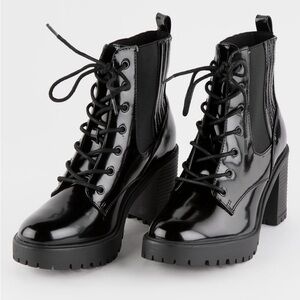 MIA Daryl Lace Up Heel Womens Boots